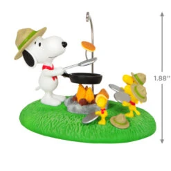 Hallmark The Peanuts® Gang Pancake Pals Ornament -Stuffed Animals Shop Snoopy Beagle Scouts Pancake Breakfast Keepsake Ornament 1899QXI7049 03